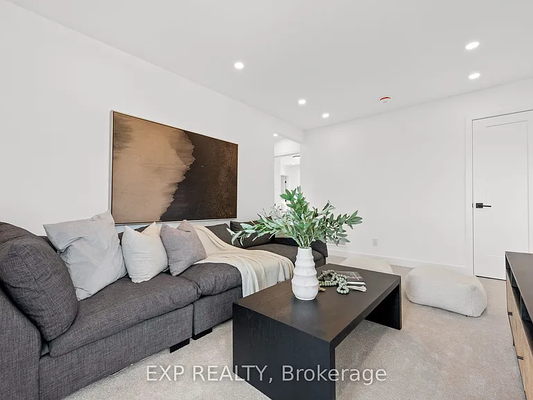 495 Duvernay Dr — Photo 36