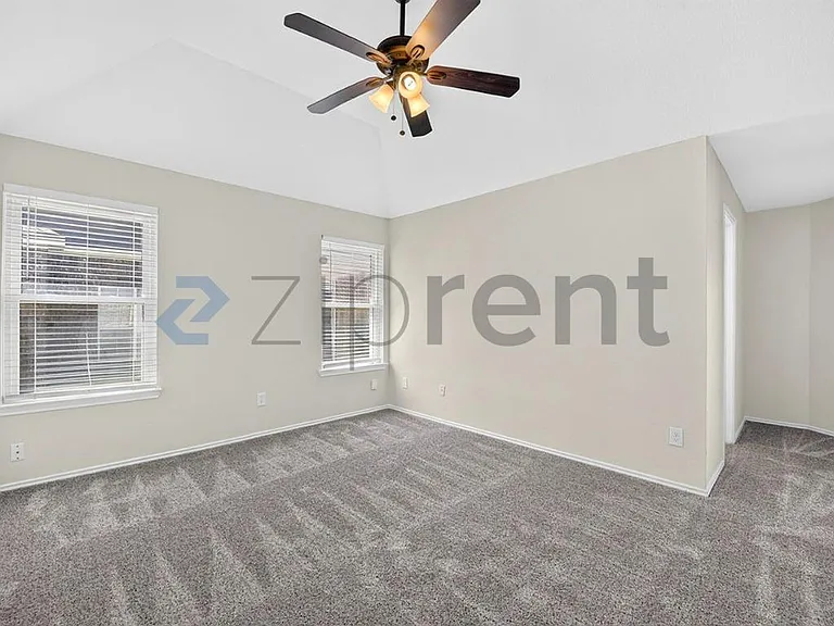 2508 Hawk Dr — Photo 22