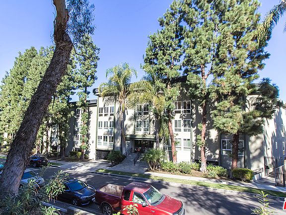 5th image of 4407 Francis Ave APT 302