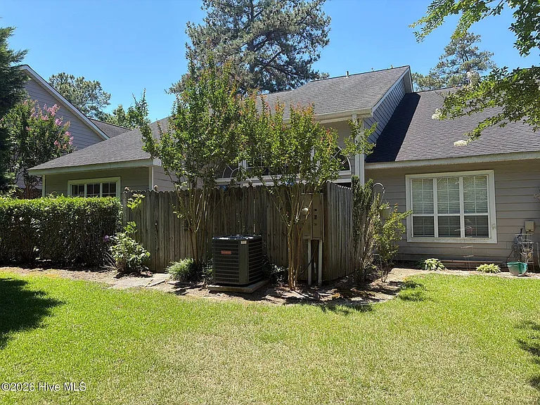 2708 Townes Dr — Photo 6
