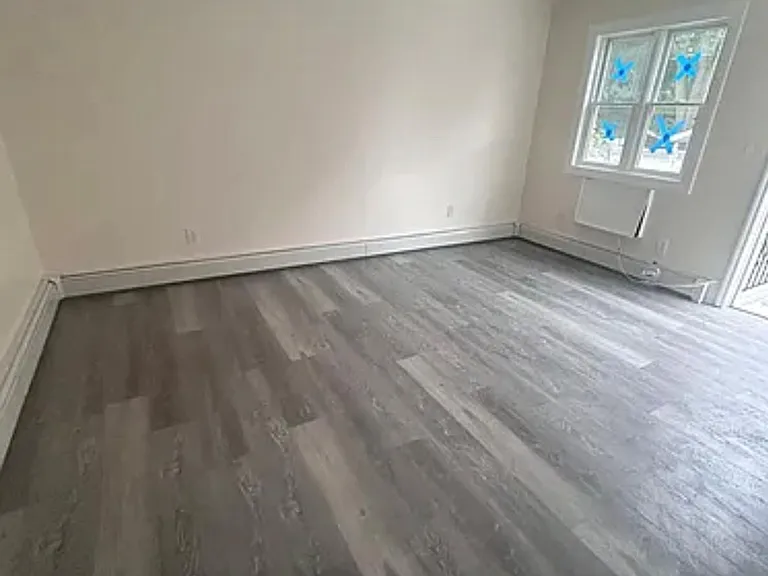 303 Van Pelt Ave — Photo 2