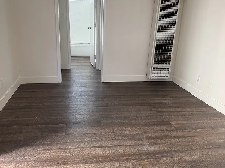 4839-51 Coldwater Canyon Ave — Photo 11