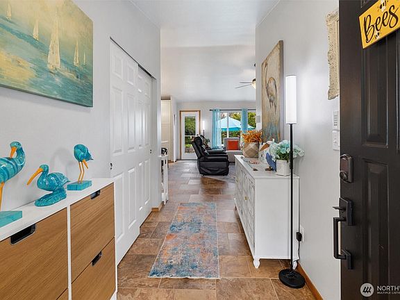 3rd image of 3401 83rd Avenue NE
