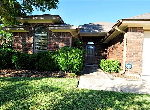 3rd image of 6400 Brownlee Ln