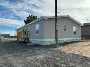908 10th Ave NE, Rio Rancho, NM 87144