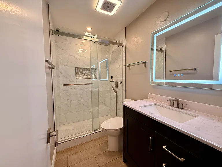 16206 Valleyvale Dr — Photo 10