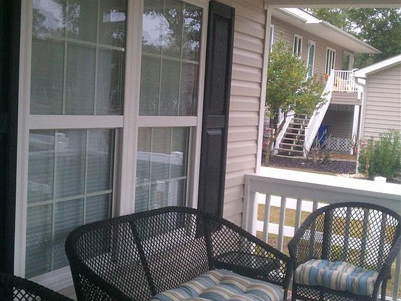 3rd image of 1403 W Oak Island Dr Street