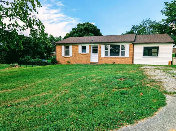 400 Miller St, Livingston, TN 38570
