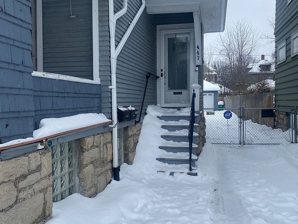 1st image of 447 Parkside Ave #1