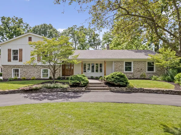 8460 Spring Mill Ct, Indianapolis, IN 46260