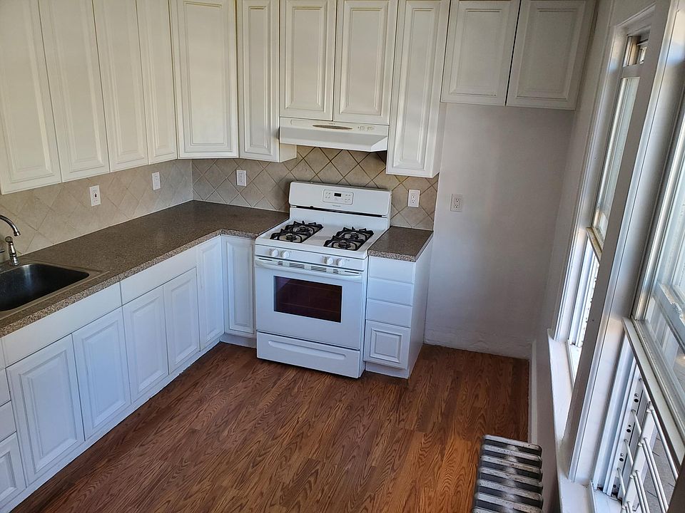 Enough kitchen cabinets to fill all your items.