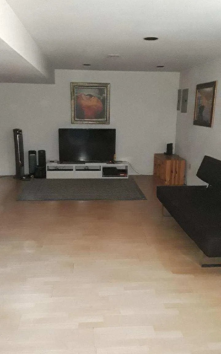 Studio, 700 sqft, $1,650 — Photo 1