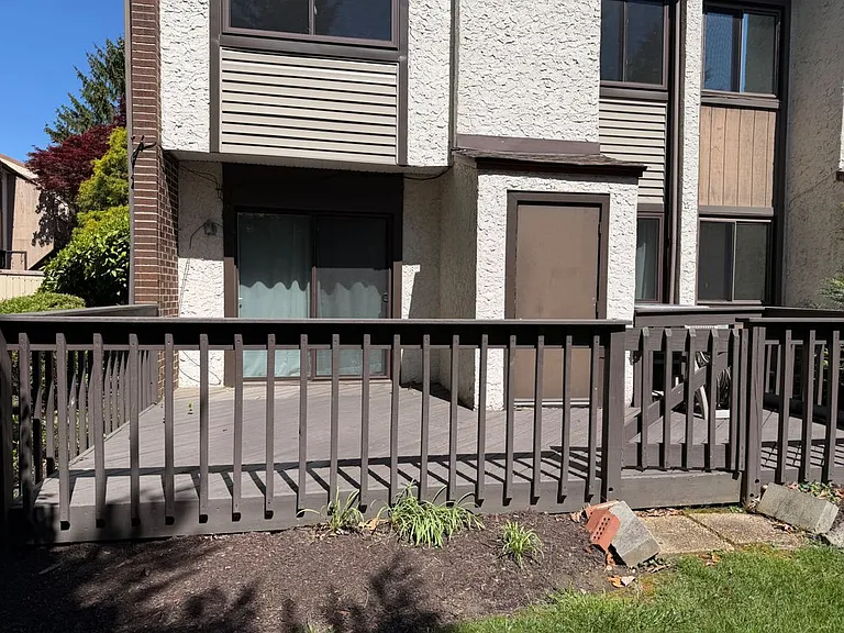 706 Bismark Way — Photo 18