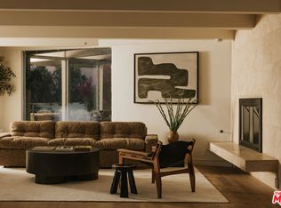 8448 Franklin Ave, Los Angeles, CA 90069