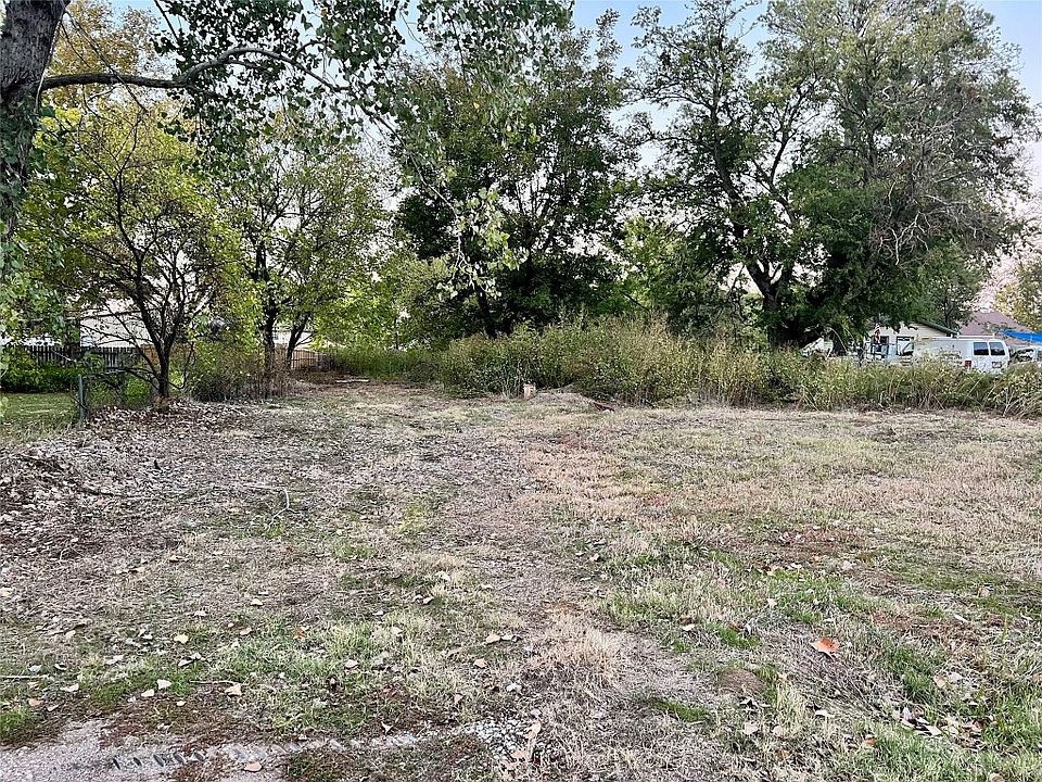 107 Pecan St, Collinsville, TX 76233 MLS 20176008 Zillow