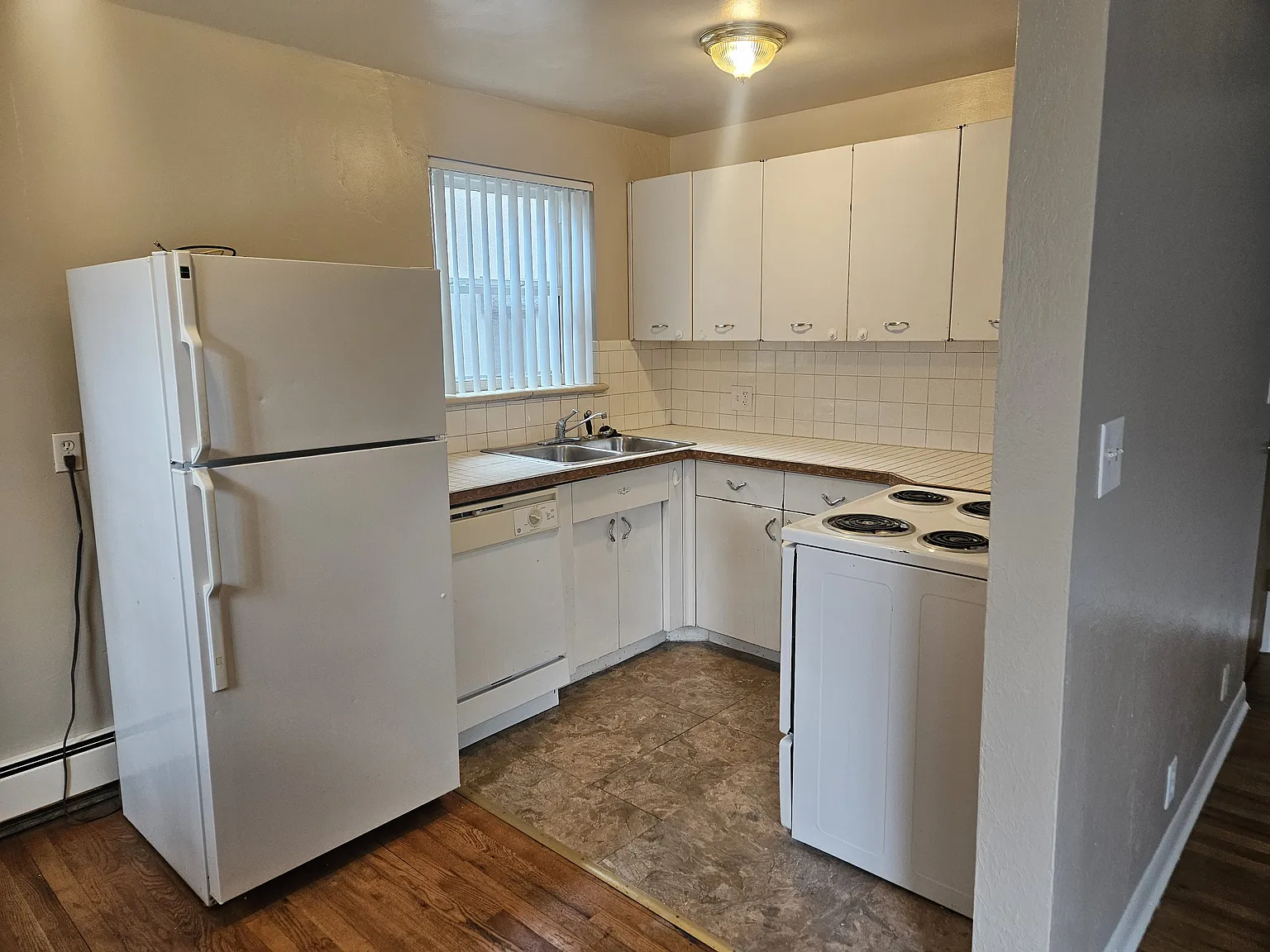 1350 Columbine Street — Photo 3