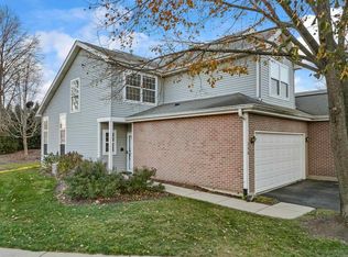 266 Grandview Ct, Algonquin, IL 60102