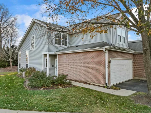 266 Grandview Ct, Algonquin, IL 60102