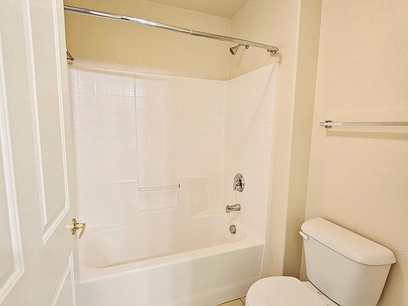 5th image of 10428 Madagascar Palm St