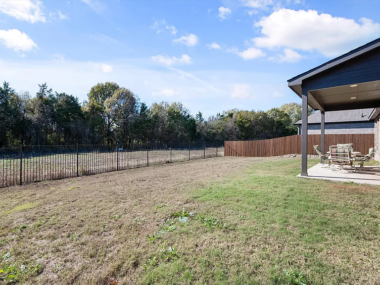 4434 Verbena St — Photo 5