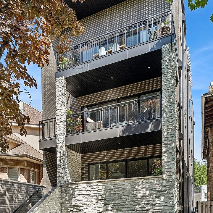 1st image of 2631 N Bosworth Ave #3