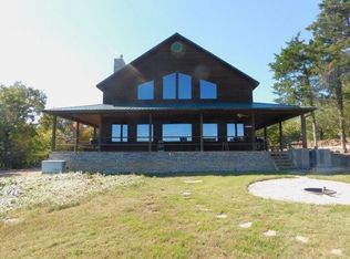 10196 Marion County 8001, Yellville, AR 72687