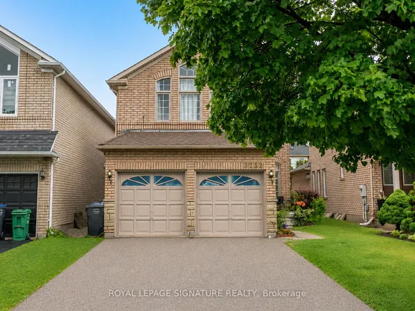 3252 Laburnum Cres, Mississauga, ON L5N 7M3