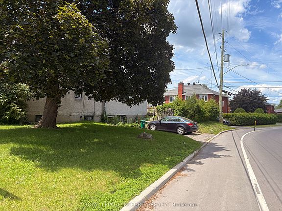 3rd image of 1085 Richard Ave