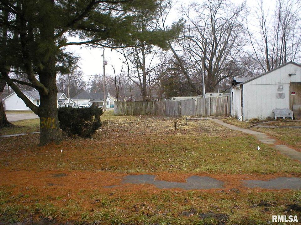2nd image of 301 W Jefferson St