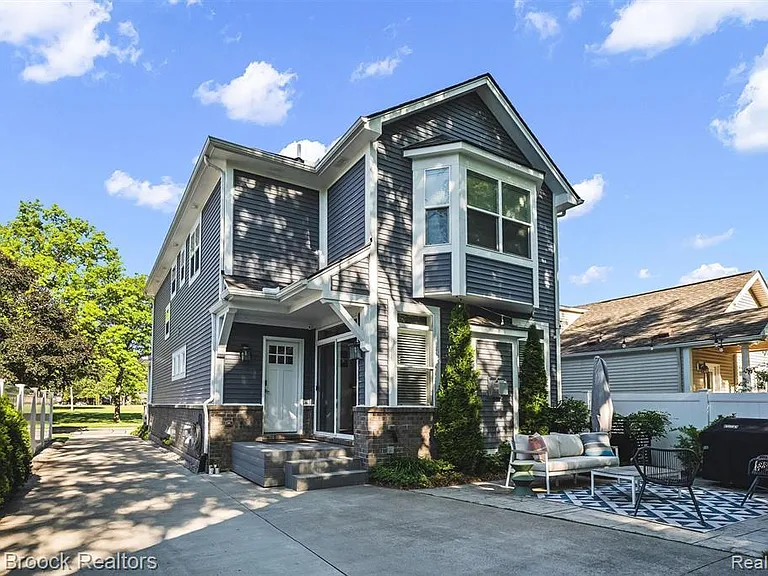 402 N Alexander Ave — Photo 33