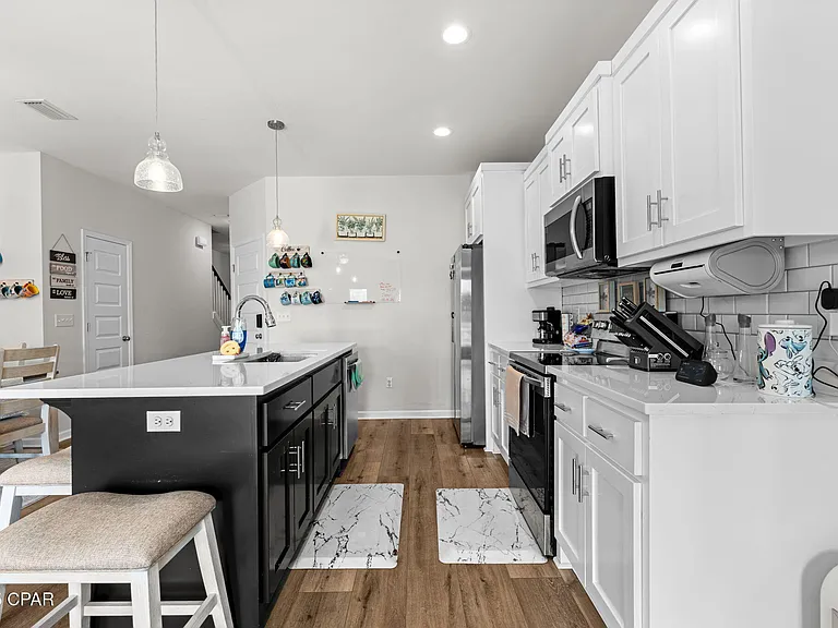 326 Raven Ln — Photo 11