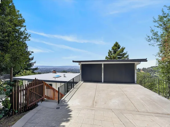 6077 Skyline Blvd, Oakland, CA 94611