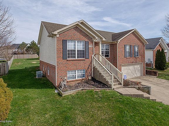 2nd image of 218 Woodfield Cir