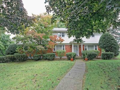 6 Riviera Dr, Latham, NY, 12110