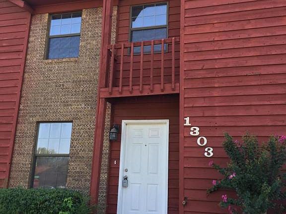 2nd image of 1303 N Nashville Ave
