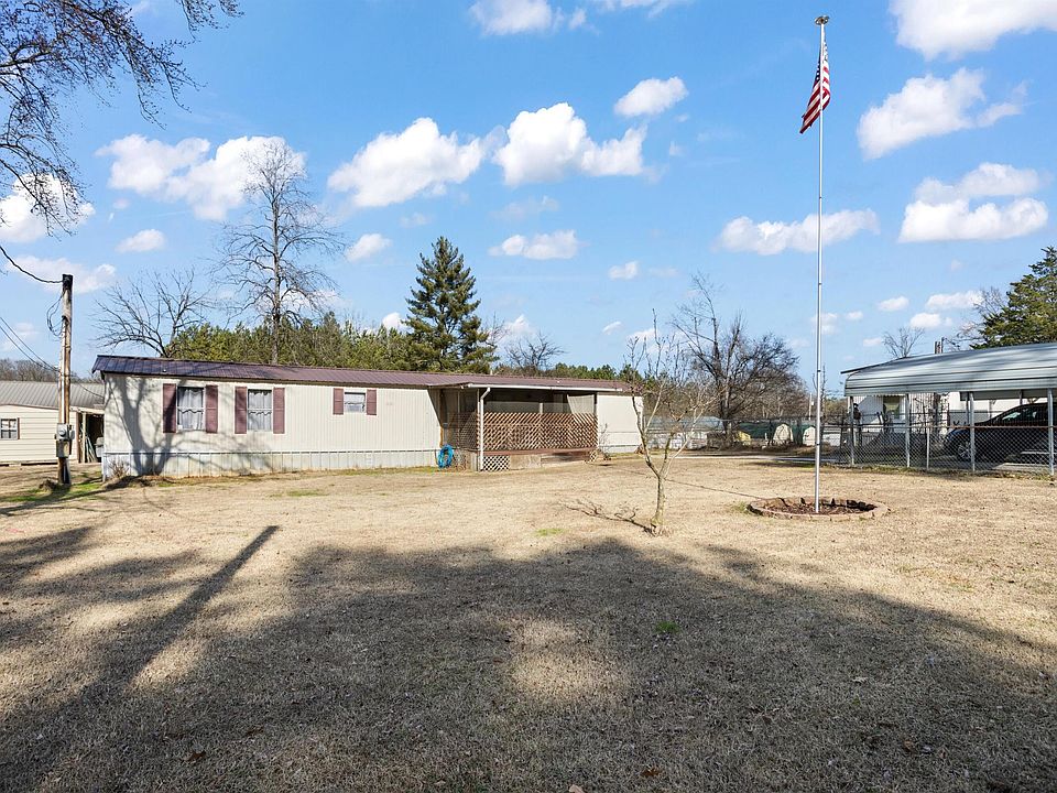 1st image of 702 Carrol Dr