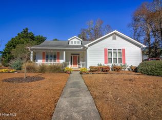 109 Sleepy Ct, Morehead City, NC 28557