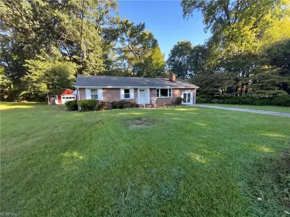 2406 Drum Creek Rd, Chesapeake, VA 23321