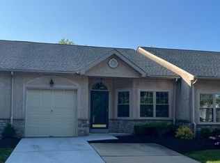 641 Manor Dr, Horsham, PA 19044