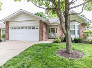 11 Bardstown Ct #38D, Saint Charles, MO 63303