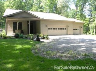 352 Trimbur Rd, Chicora, PA 16025