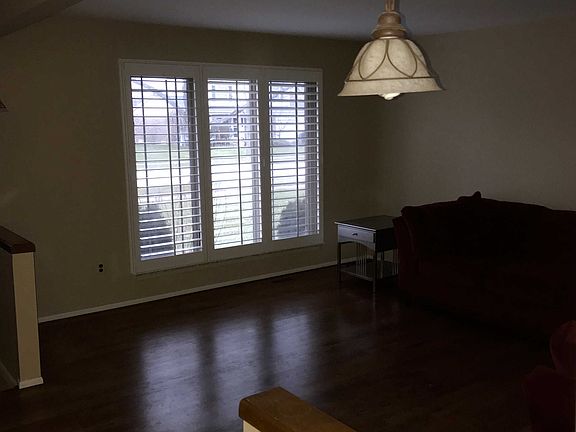 Living room, large window