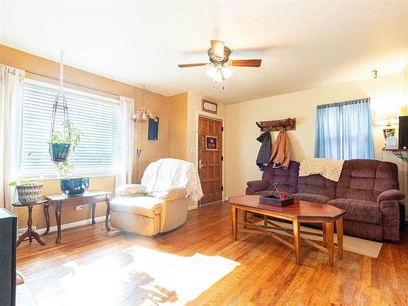 5th image of 1517 Alpha St