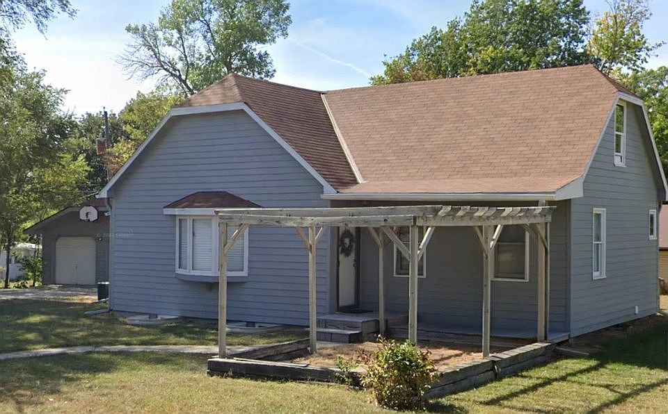 2nd image of 2935 N 12th St