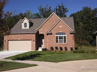 49859 Sleeping River Dr, Macomb, MI 48044