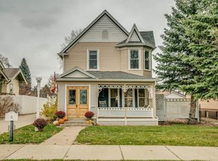 406 6th Ave NW, Mandan, ND 58554