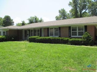 1715 W 4th St, Sedalia, MO 65301
