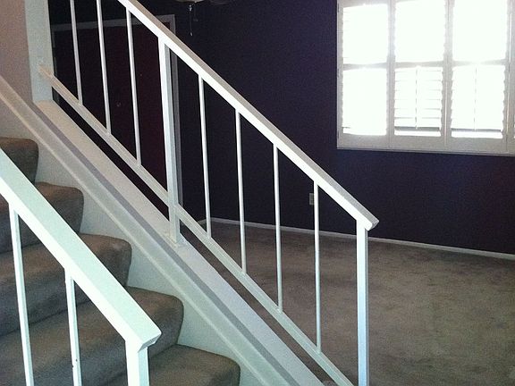 4th image of 2045 W Hazelwood Pkwy