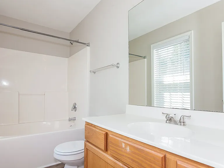 11239 Heritage Green Dr — Photo 12