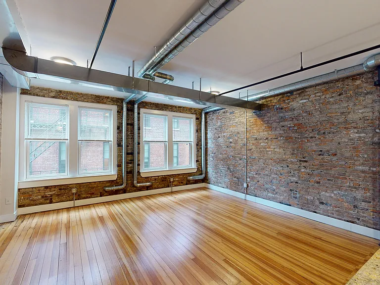 906 Main St #201 — Photo 16